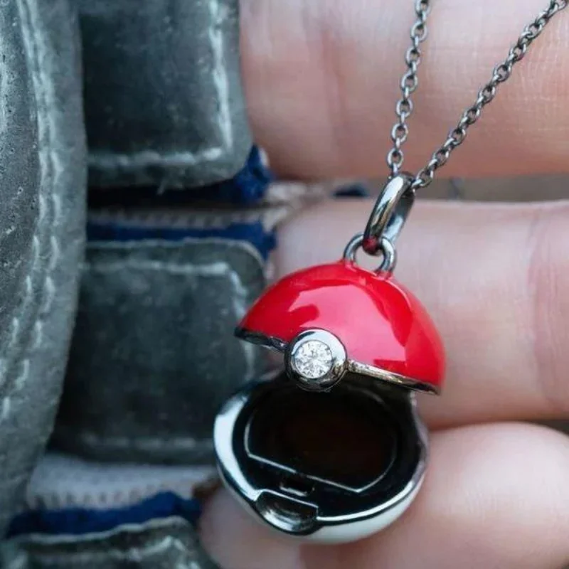 Collana Poke Ball Figura Pokem - Pokeball Cosplay Prop recensione e prezzo