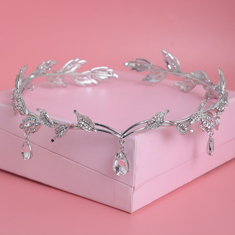 Cristallo di lusso Corona Da S - Aerith Cosplay Prop recensione e prezzo