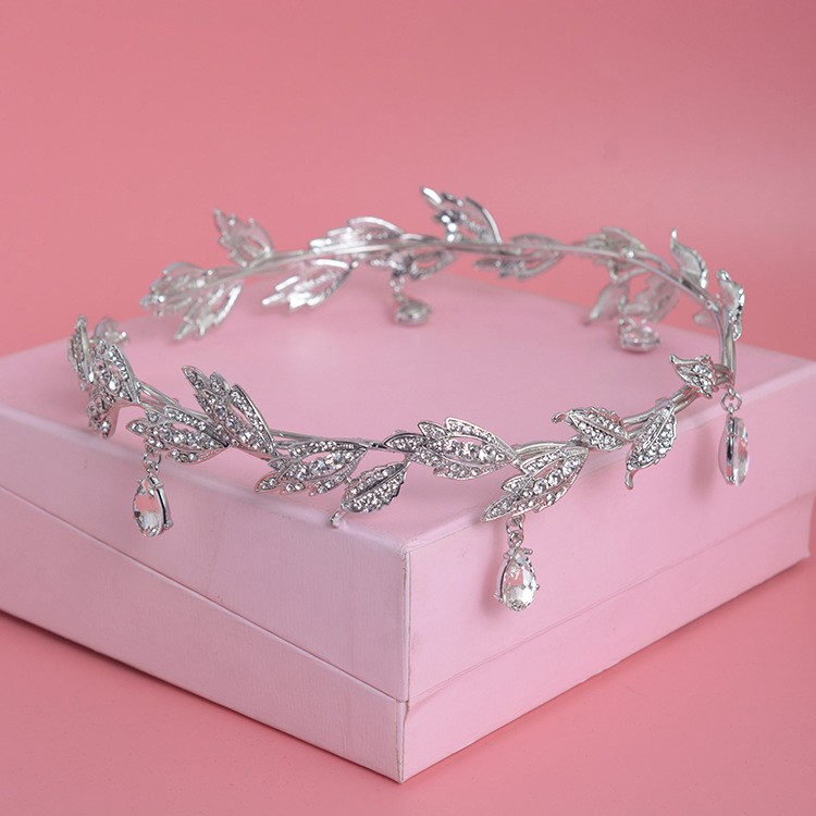 Cristallo di lusso Corona Da S - Aerith Cosplay Prop recensione e prezzo